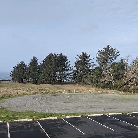Americoast Inn Brookings Bagian luar foto