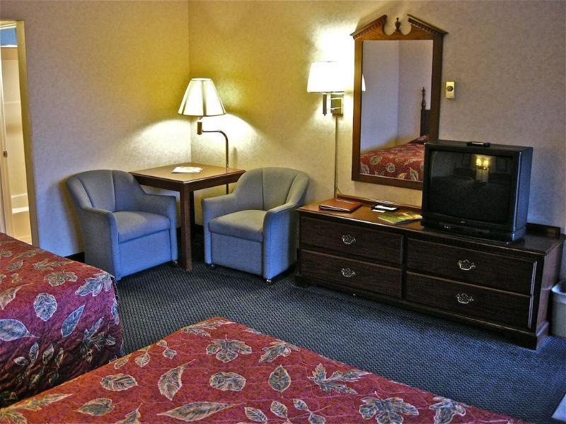Americoast Inn Brookings Bagian luar foto